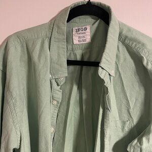 Izod Vintage Mint Green Button-Down Shirt